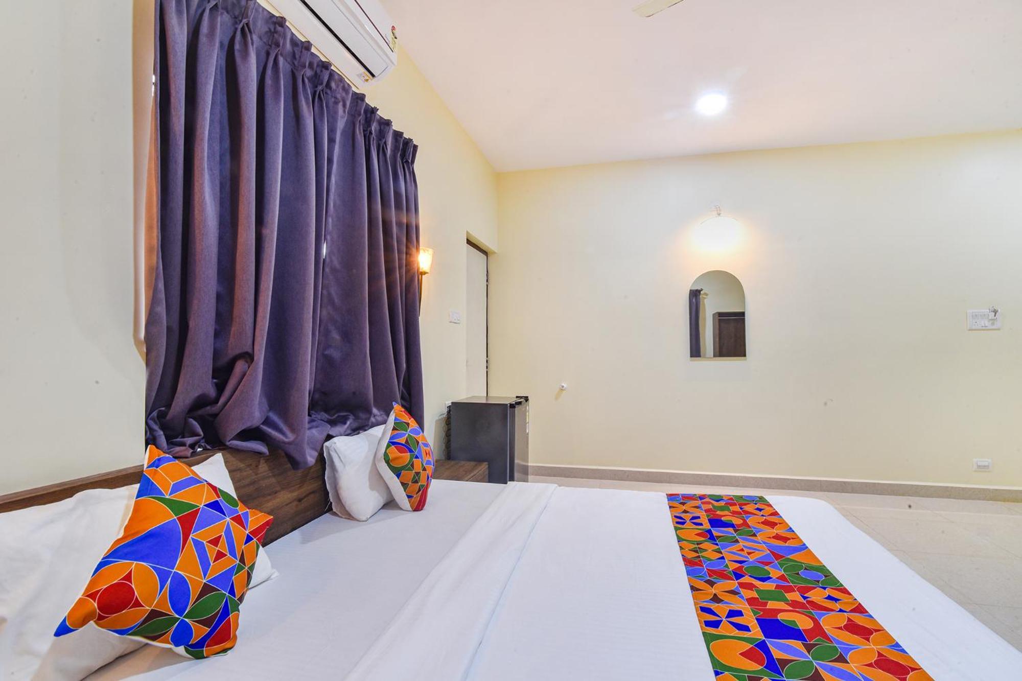 Fabhotel Baga Tulip - 500M From Baga Beach Dış mekan fotoğraf